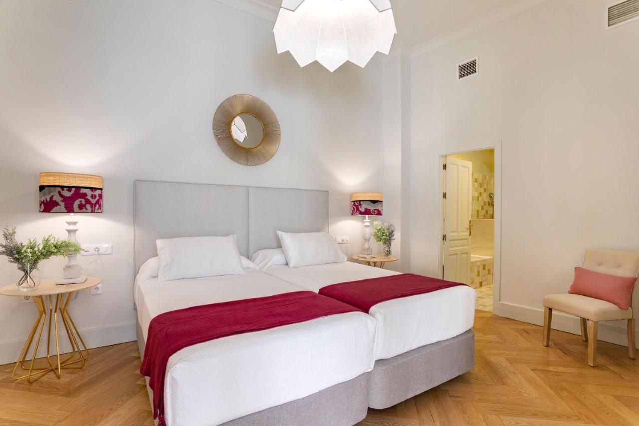 Genteel Home Palacio Abades เซบีญา ภายนอก รูปภาพ