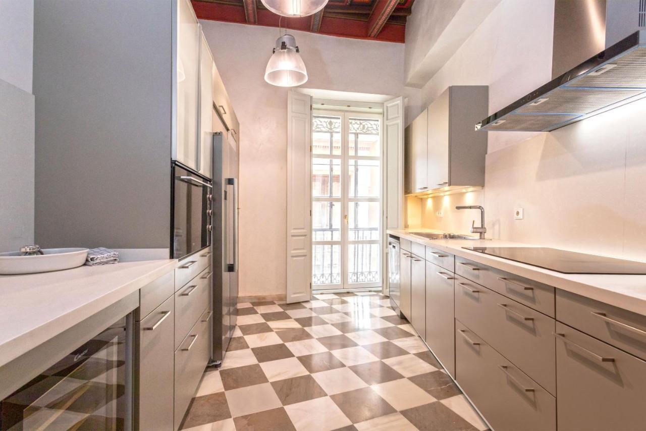 Genteel Home Palacio Abades เซบีญา ภายนอก รูปภาพ